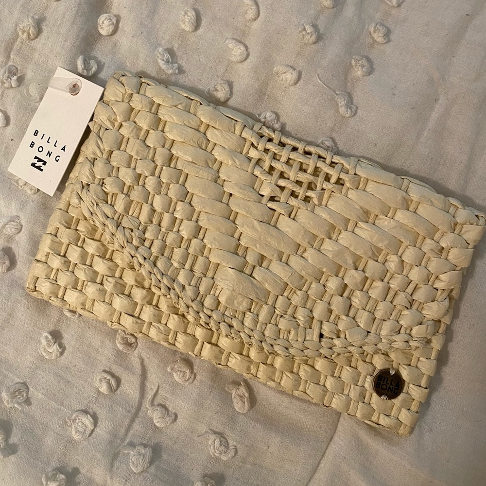 Billabong clutch